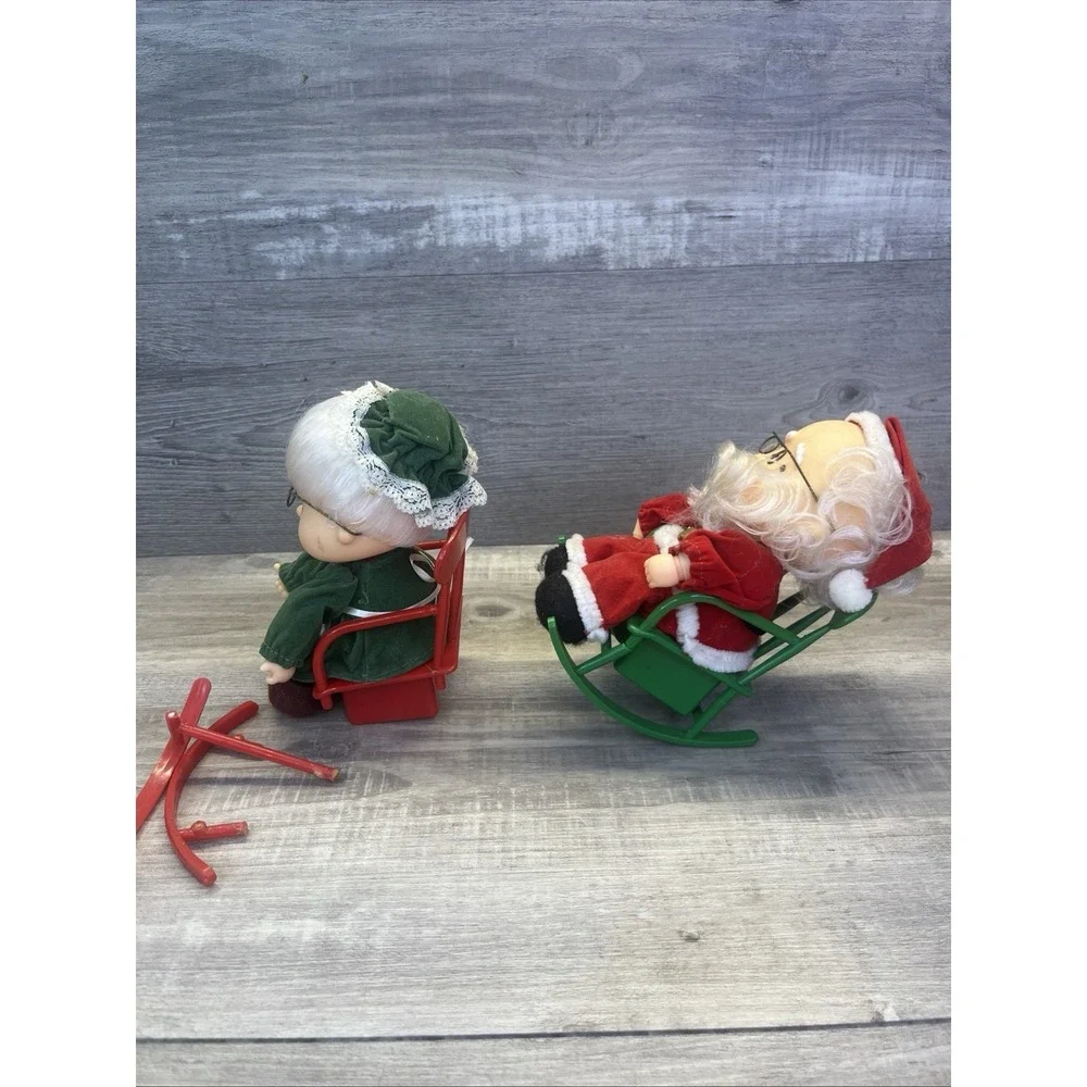 Rockababies Musical Rocking Mr Mrs Claus Plays Santa Coming To Town Santa VTG